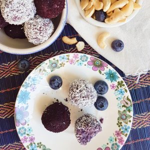Blueberry Bliss Balls - perfect after school energy snack